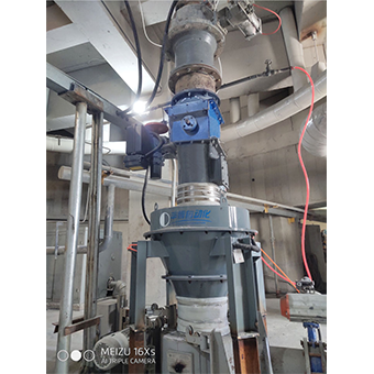 How to solve the safety problem of manual loading of bulk cement